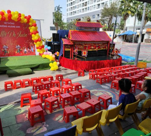 Biểu diễn show múa rối lưu động tại Mầm Non Hoàng Anh